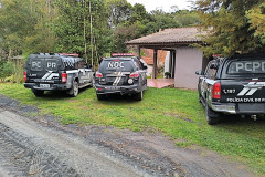 PCPR e PMPR prendem dois homens em flagrante por tráfico de drogas em São João do Triunfo 