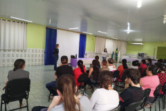 PCPR realiza palestra sobre prevenção à violência doméstica em São Jorge do Oeste
