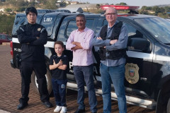 PCPR e PMPR homenageiam aluno em escola em Assaí