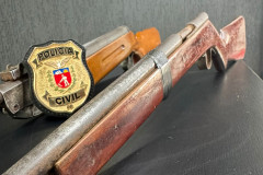 PCPR apreende duas espingardas durante cumprimento de mandado em Campo Mourão