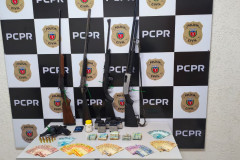 PCPR e PMPR prendem nove pessoas durante uma operação contra o tráfico de drogas em Rio Branco do Sul