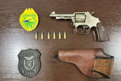PCPR e PMPR prendem homem em flagrante por porte ilegal de arma de fogo em Congonhinhas 