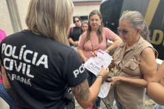 PCPR na Comunidade oferece serviços de polícia judiciária à população de Castro, Quedas do Iguaçu e Antonina 