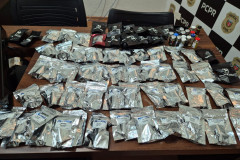 PCPR realiza operação prende homem em flagrante e apreende cigarros eletrônicos, anabolizantes e medicamentos controlados em Mandaguari