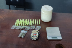 PCPR prende duas pessoas por tráfico de drogas em Colombo 