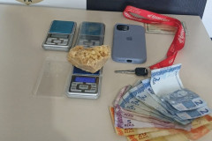 PCPR, PMPR e GCM prendem homem em flagrante por tráfico de drogas em Sengés