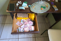 PCPR e Força Nacional prendem homem investigado por homicídio e tráfico de drogas em Guaíra 