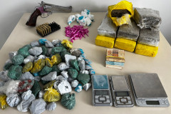 PCPR e PMPR prendem sete pessoas em operação contra o tráfico de drogas em Palmeira