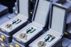 PCPR homenageia 22 servidores com Medalhas de Serviço Policial em Pato Branco