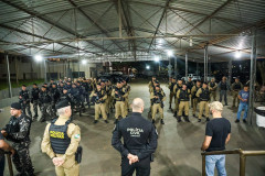 Polícias do Paraná prendem 25 integrantes de organização que movimentava 1,5 tonelada de drogas por mês