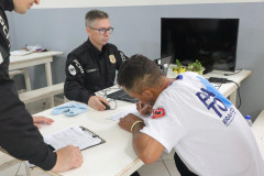 PCPR emite carteiras de identidade para desabrigados em abrigo de Laranjeiras do Sul