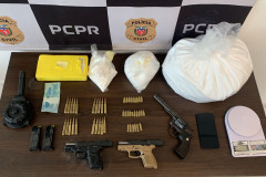 PCPR prende suspeito por homicídio e apreende drogas, armas e munição de fuzil na RMC
