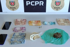 PCPR e PMPR prendem duas pessoas em operação contra o tráfico em Carlópolis
