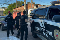 PCPR prende oito pessoas em três estados em operação contra suspeitos de desvios milionários de cargas