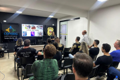 PCPR atualiza policiais sobre técnicas modernas em perícias papiloscópicas em Campo Mourão