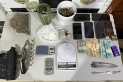 PCPR prende dois homens, arma de fogo e drogas em Irati
