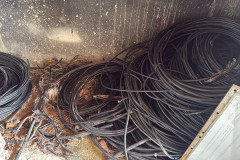PCPR e GCM prendem cinco pessoas em posse de 1 tonelada de fios de cobre em Quatro Barras 