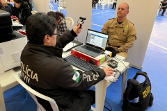 PCPR na Comunidade oferece serviços de polícia judiciária à população de Cantagalo e Paranavaí