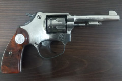 PCPR prende homem em flagrante por lesão corporal e posse de arma de fogo em Fazenda Rio Grande