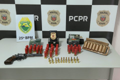 PCPR e PMPR prendem mulher em flagrante e apreende arma e munições em Alto Piquiri