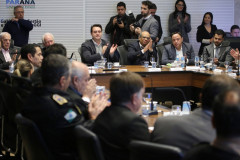 Paraná tem menos homicídios e roubos, e mais prisões