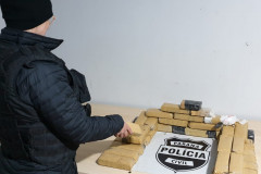 PCPR prende casal que tentava transportar 18 quilos de maconha do Oeste ao Litoral do Estado