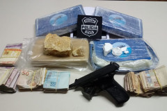 PCPR apreende 540 pinos de cocaína em Quatro Barras