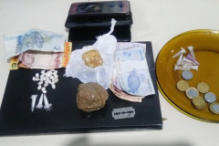 PCPR prende duas suspeitas por tráfico de drogas em Ribeirão do Pinhal