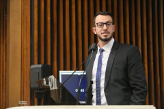 Delegado Matheus Laiola apresenta ações de proteção ao meio ambiente na Alep.