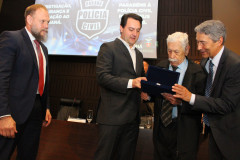 PCPR faz homenagem para policial veterano de 96 anos e outros 184 servidores da Capital