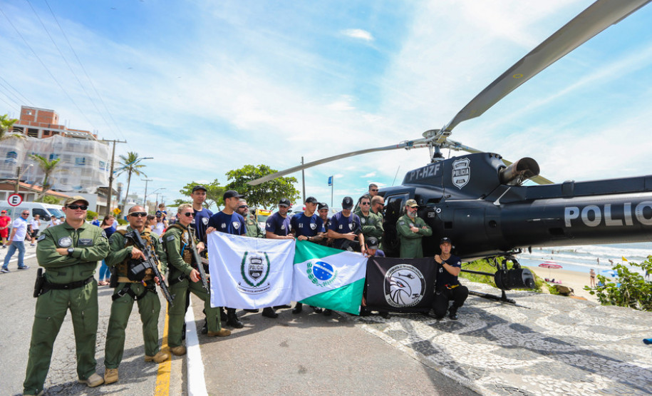 Helicóptero da PCPR pilotos e tripulantes