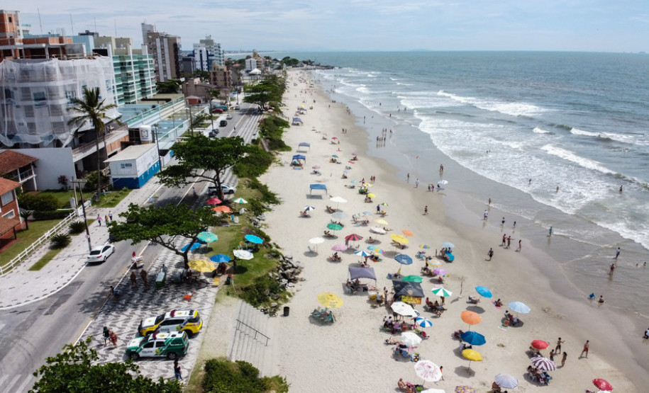 Vista aérea da praia de Matinhos