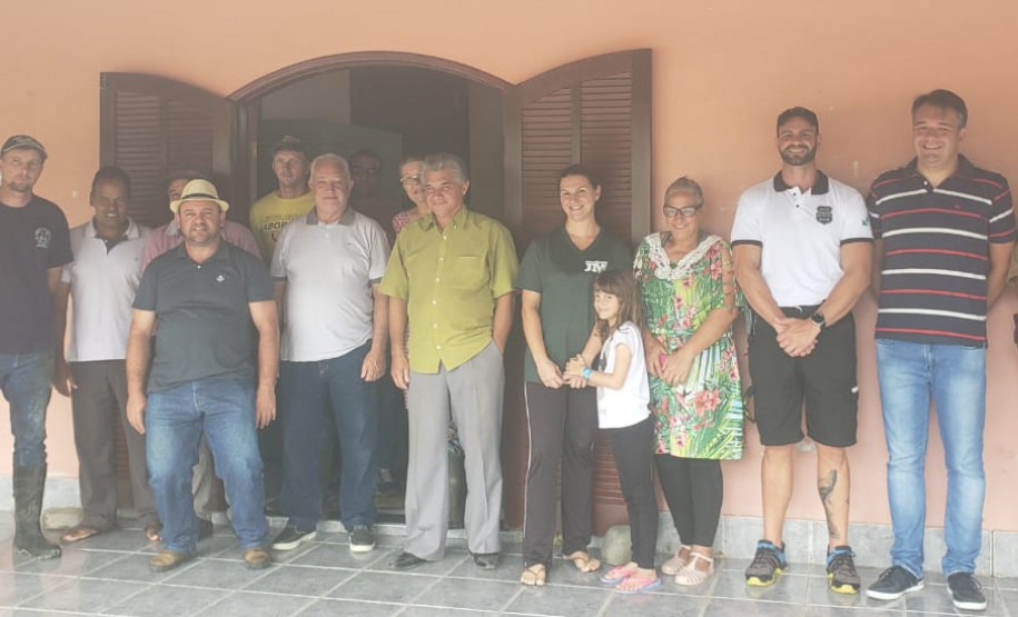Moradores da área rural de Guaratuba