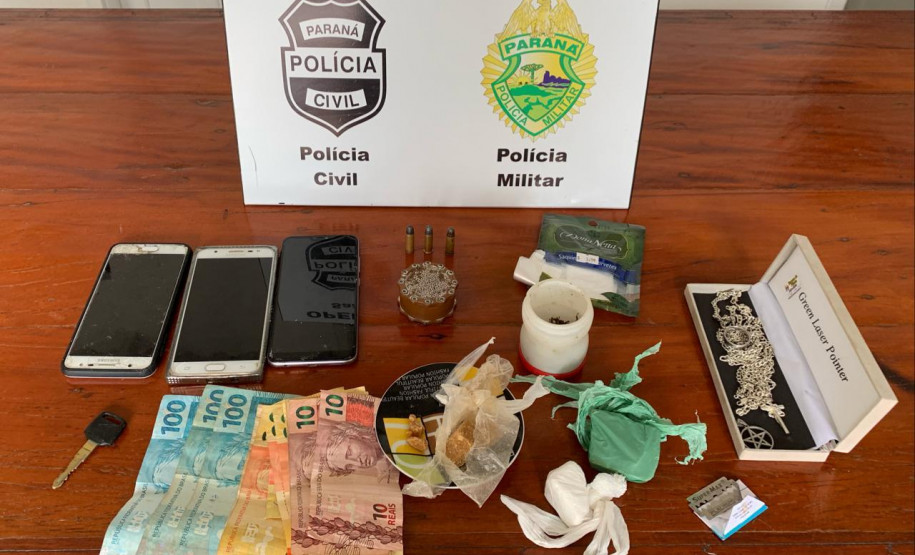 Produtos apreendidos: celulares, dinheiro, drogas, munições e jóias