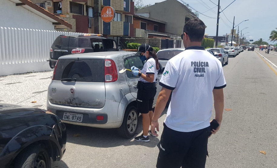 Perícia realizada no veículo o qual os objetos furtados foram encontradados