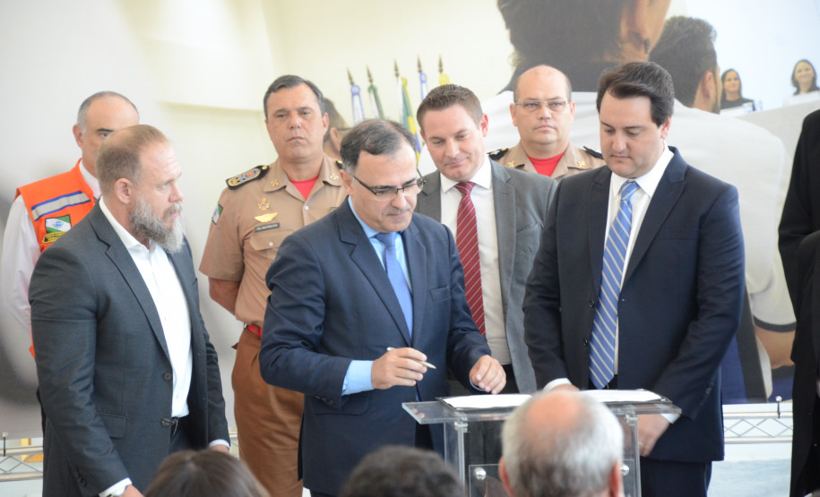 Governador convoca escrivães e confirma concurso para a Polícia Civil