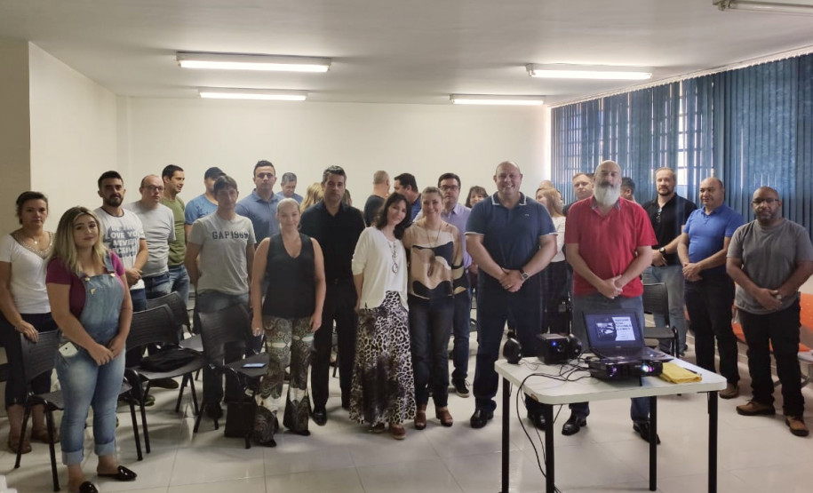 Participantes posando para foto