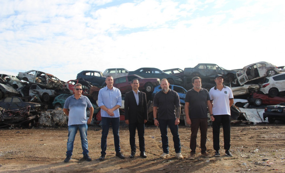 PCPR retira mais de 1,3 mil veículos de pátio na RMC