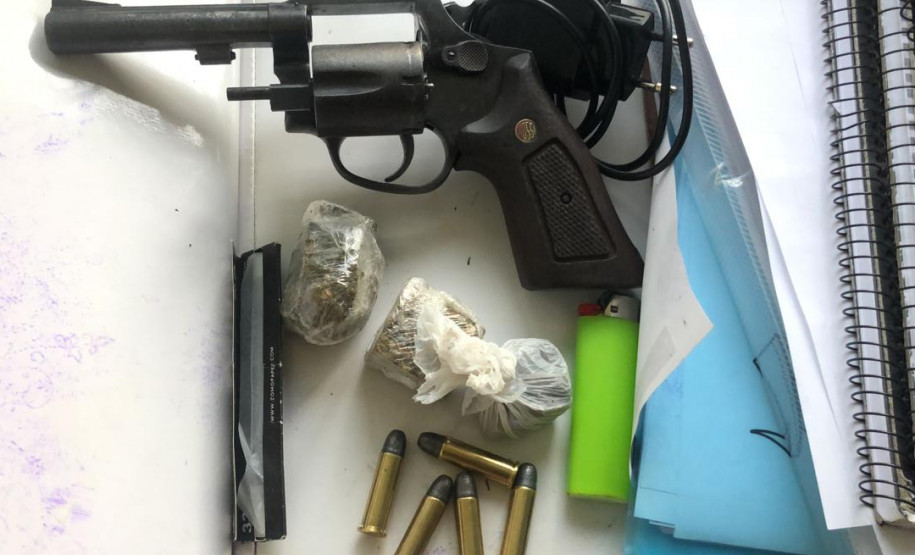 Materiais apreendidos pela polícia civil