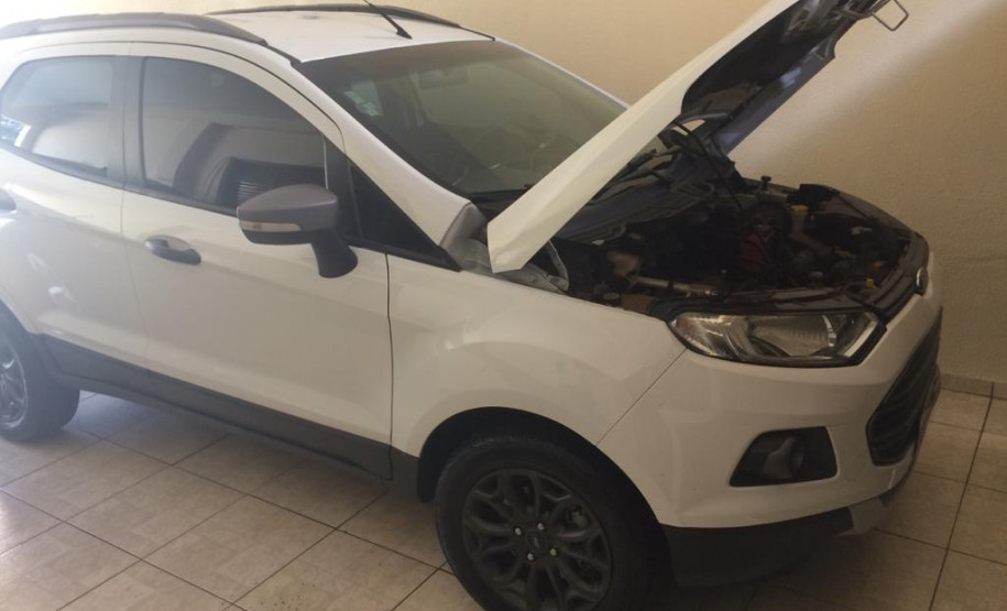 Veículo apreendido durante ocorrência policial no Paraná