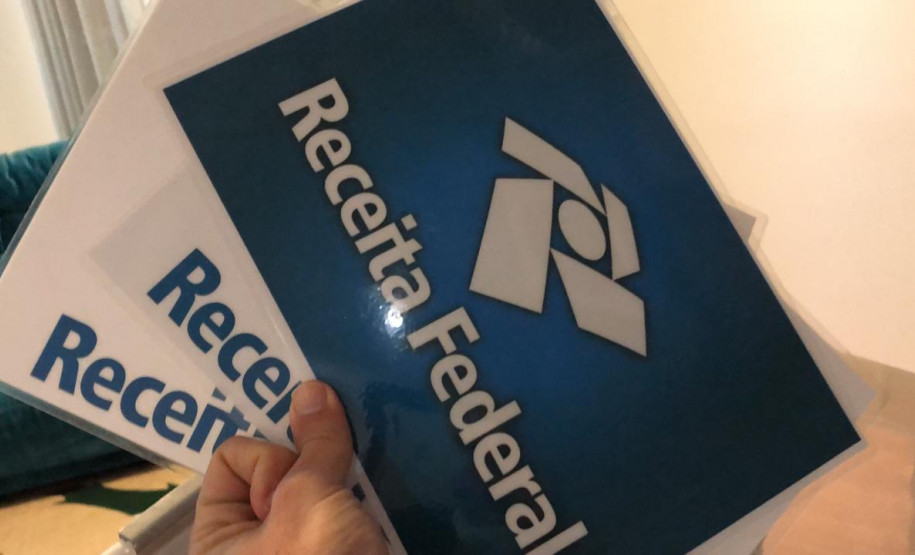 Cartões da Receita Federal apreendidos na residência de um dos alvos