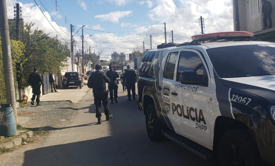 PCPR prende foragido da justiça e recupera carro roubado em operação no Parolin