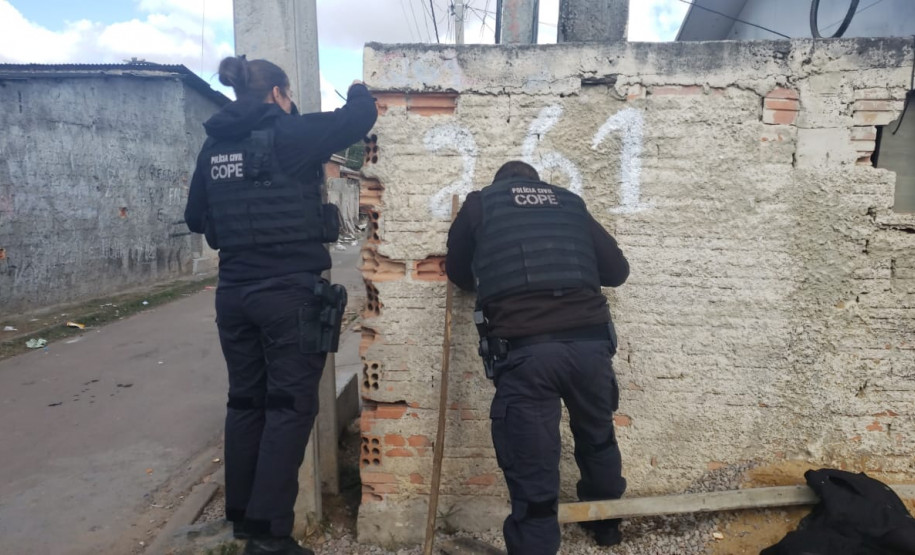 PCPR prende foragido da justiça e recupera carro roubado em operação no Parolin
