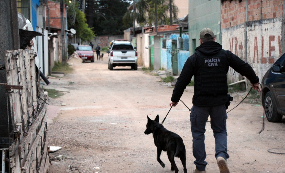 PCPR e PMPR prendem 15 envolvidos com tráfico de drogas