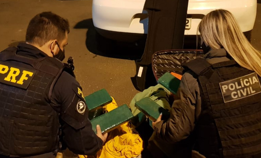 PCPR e PRF apreendem cerca de 55 quilos de maconha em Guarapuava