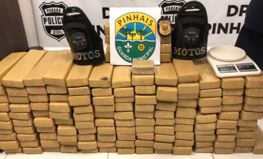 Drogas apreendidas em conjunto com a GM