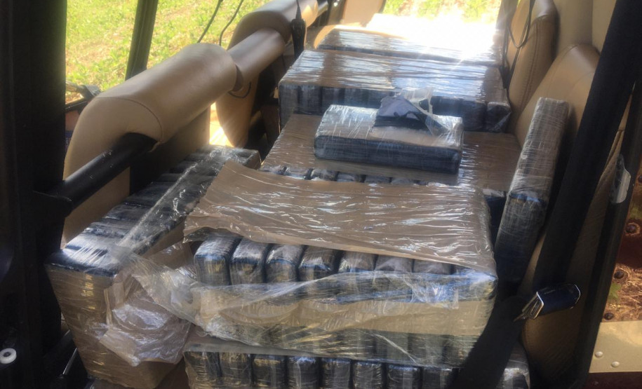 PCPR e PF apreendem 430 quilos de cocaína no Interior do Paraná