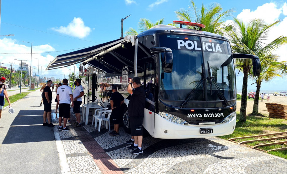 Delegacia Móvel no Litoral