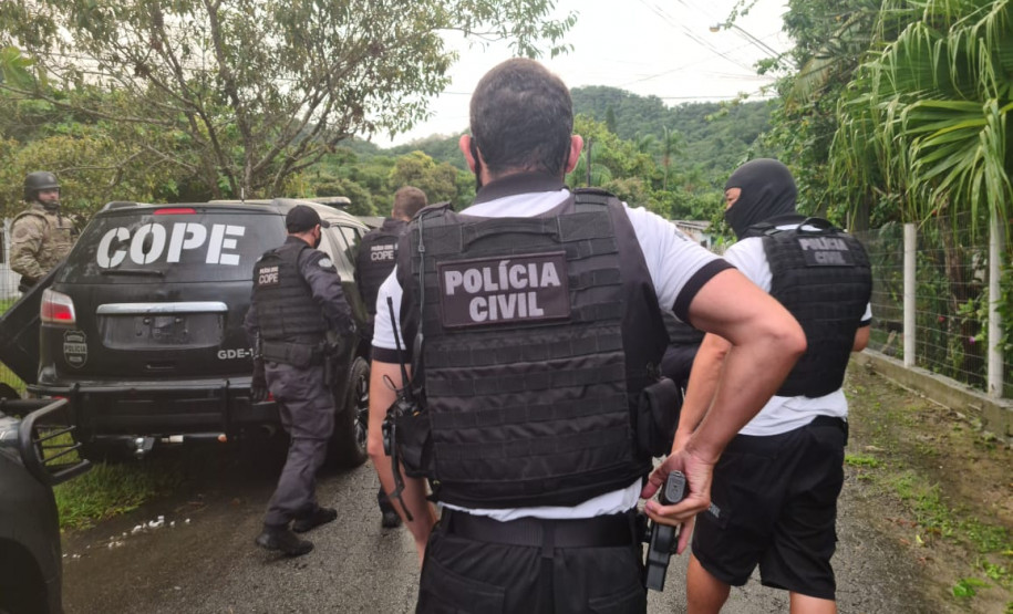 PCPR prende três suspeitos em ação contra tráfico de drogas e homicídios em Matinhos