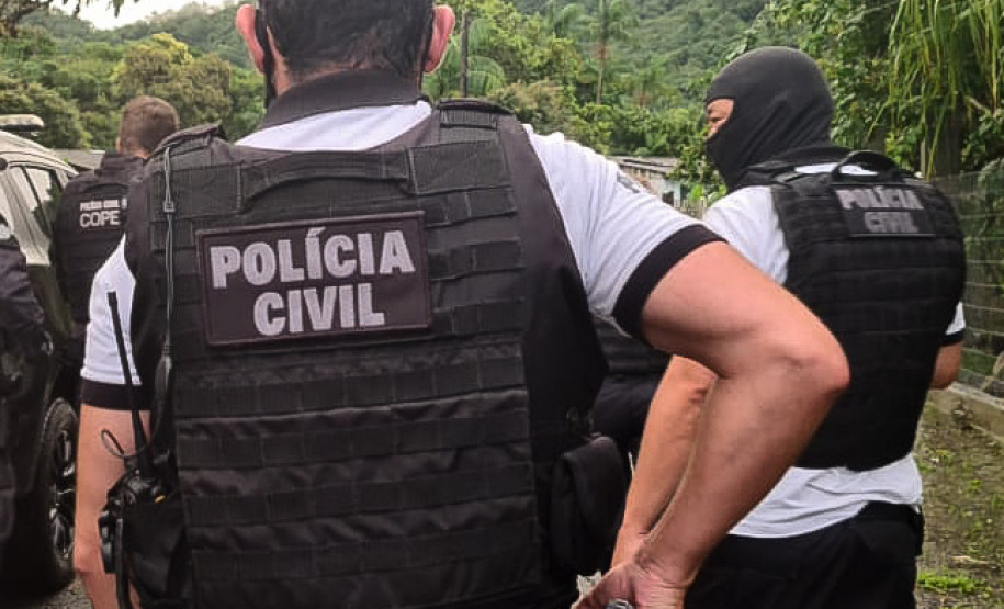 PCPR prende suspeito de homicídios em frente à distribuidora de bebidas na CIC 